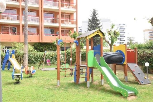 Appart Standing: Elegant 2BR with Pool, Terrace & Port Aventura Proximity Salou Exterior photo