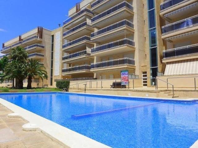 Appart Standing: Elegant 2BR with Pool, Terrace & Port Aventura Proximity Salou Exterior photo